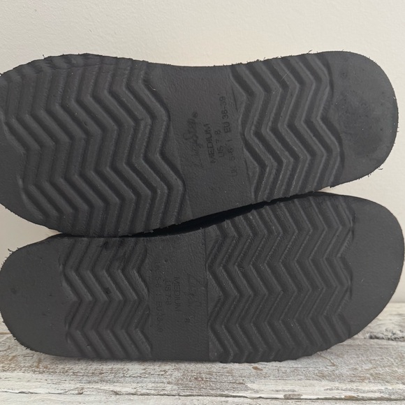 Platform Slip On Clogs. Size 7-8, EU 38-39. - Picture 6 of 7